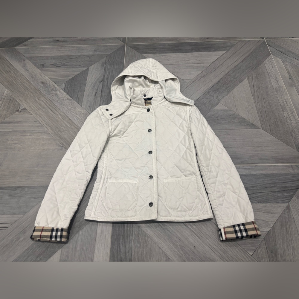 Burberry Women's Quilted White Jacket with Hood, Size XS